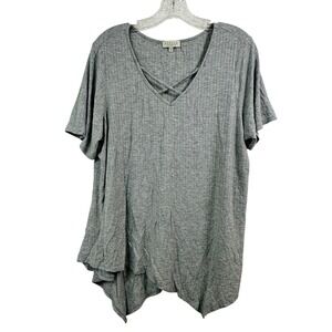 Status by Chenault Grey Ribbed Crisscross V-Neck Sharkbite Hem Top 1X USA Made
